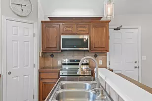 305 Ashwood St, Azle, TX 76020 - Photo 21