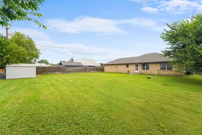 305 Ashwood Street, Azle, TX 76020 - Photo 37