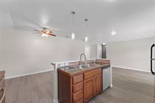 305 Ashwood St, Azle, TX 76020 - Photo 19