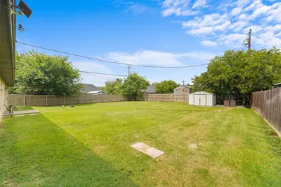 305 Ashwood Street, Azle, TX 76020 - Photo 35