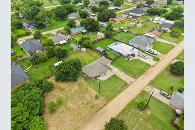 305 Ashwood Street, Azle, TX 76020 - Photo 39