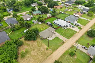 305 Ashwood St, Azle, TX 76020 - Photo 39