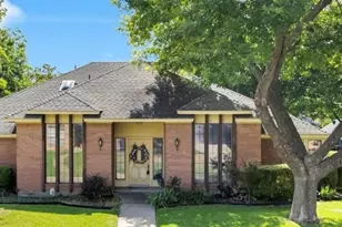 3630 Ridgewood Dr, Grand Prairie, TX 75052 - Photo 1