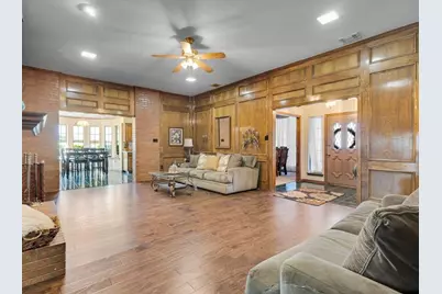 3630 Ridgewood Drive, Grand Prairie, TX 75052 - Photo 3