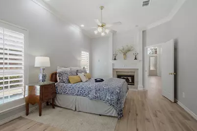 8625 Old Oak Drive, Irving, TX 75063 - Photo 17