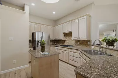 8625 Old Oak Drive, Irving, TX 75063 - Photo 11