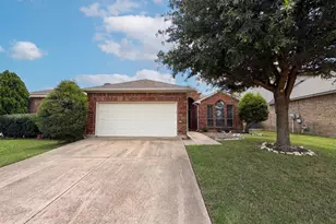 1205 Kachina Ln, Fort Worth, TX 76052 - Photo 1