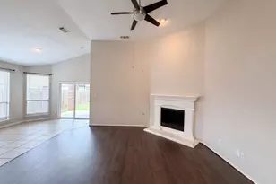 1205 Kachina Ln, Fort Worth, TX 76052 - Photo 3