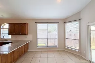 1205 Kachina Ln, Fort Worth, TX 76052 - Photo 7