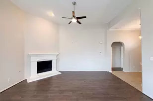 1205 Kachina Ln, Fort Worth, TX 76052 - Photo 9