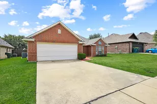 4810 Hilre Dr, Sherman, TX 75092 - Photo 3