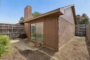 2412 Scorpius Dr, Garland, TX 75044 - Photo 25