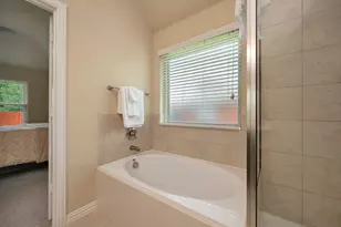 933 Keel Line Dr, Crowley, TX 76036 - Photo 19