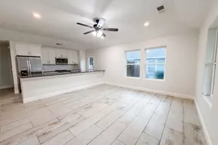 709 W Hull St, Denison, TX 75020 - Photo 3