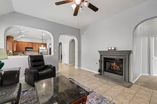 8586 Robertson Dr, Frisco, TX 75036 - Photo 3