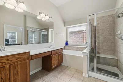 8586 Robertson Drive, Frisco, TX 75036 - Photo 13
