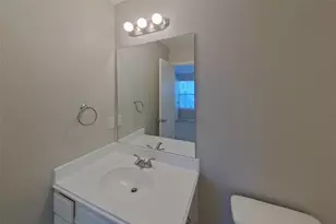 10525 Flamewood Dr, Fort Worth, TX 76140 - Photo 11