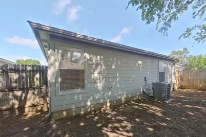 10525 Flamewood Drive, Fort Worth, TX 76140 - Photo 13
