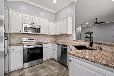 10604 Sierra West Drive, Waco, TX 76712 - Photo 11