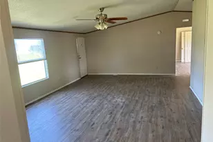 239 Cedar Dr, Azle, TX 76020 - Photo 17