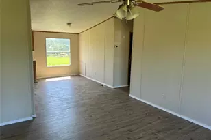 239 Cedar Dr, Azle, TX 76020 - Photo 15