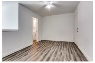 9829 Walnut St, Dallas, TX 75243 - Photo 17
