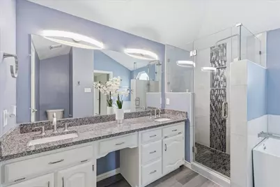 4203 Meadow Ridge Drive, Carrollton, TX 75010 - Photo 23