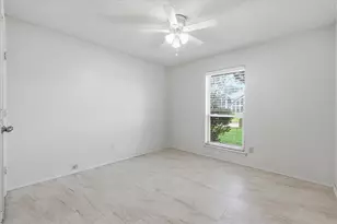 4203 Meadow Ridge Dr, Carrollton, TX 75010 - Photo 25