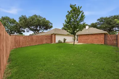 4203 Meadow Ridge Drive, Carrollton, TX 75010 - Photo 29