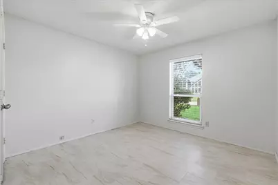 4203 Meadow Ridge Drive, Carrollton, TX 75010 - Photo 25
