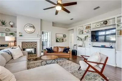 4310 Elgin Court, Grand Prairie, TX 75052 - Photo 9
