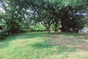 3831 Castle Hills Dr, Dallas, TX 75241 - Photo 15