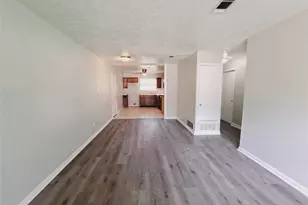 3831 Castle Hills Dr, Dallas, TX 75241 - Photo 3