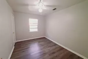 3831 Castle Hills Dr, Dallas, TX 75241 - Photo 13