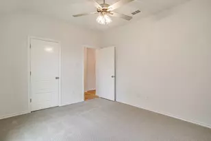 6913 Trail Rock Dr, Benbrook, TX 76126 - Photo 31