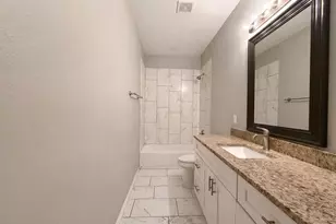 619 E Arlington Ave, Fort Worth, TX 76104 - Photo 9