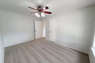 2026 Cardinal Ln, Lewisville, TX 75077 - Photo 23