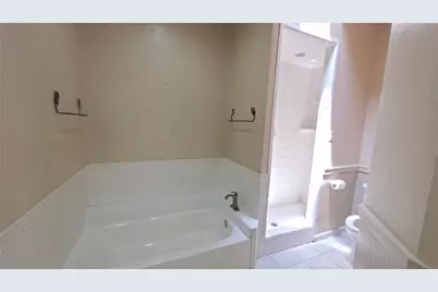 5400 Village Green Drive, Mesquite, TX 75150 - Photo 11