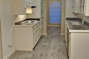 1824 Holly Oak St, Arlington, TX 76012 - Photo 11