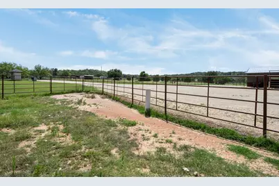 335 Remuda Trail, Stephenville, TX 76401 - Photo 35