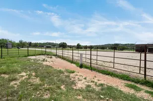 335 Remuda Trl, Stephenville, TX 76401 - Photo 35