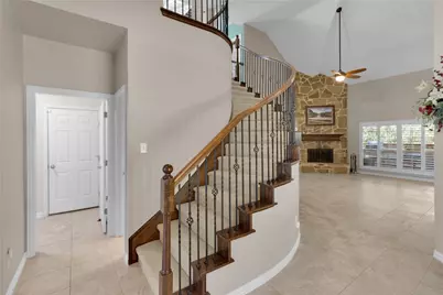 964 Wellington Drive, Lewisville, TX 75067 - Photo 13