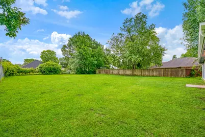 350 Town East Drive, Reno, TX 75462 - Photo 15