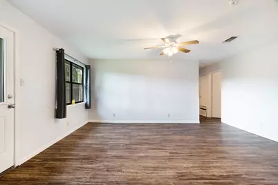 350 Town East Drive, Reno, TX 75462 - Photo 5