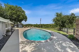 1613 S Cliff St, Decatur, TX 76234 - Photo 31