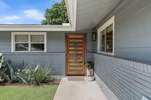1613 S Cliff St, Decatur, TX 76234 - Photo 5