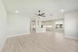 825 Twisted Leaf Ln, Little Elm, TX 76227 - Photo 15