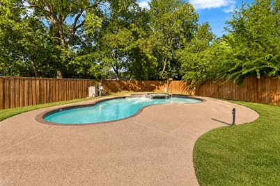 2505 Classic Court W, Bedford, TX 76021 - Photo 31