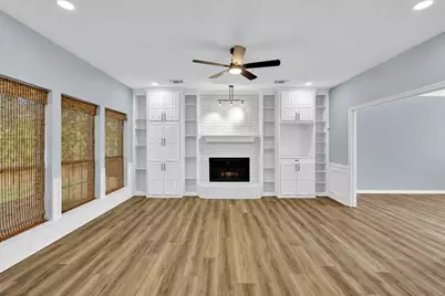 2505 Classic Court W, Bedford, TX 76021 - Photo 9