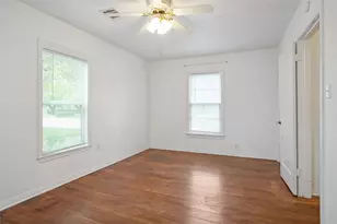 1826 N Bell Ave, Denton, TX 76209 - Photo 5